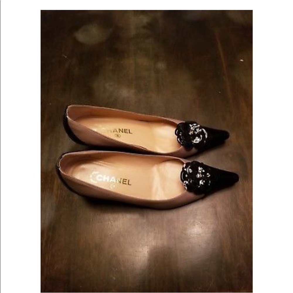 Chanel Pumps - Picture 3 of 6